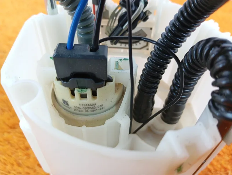 Бензонасос