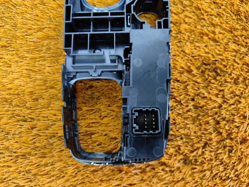 Накладка центральной консоли