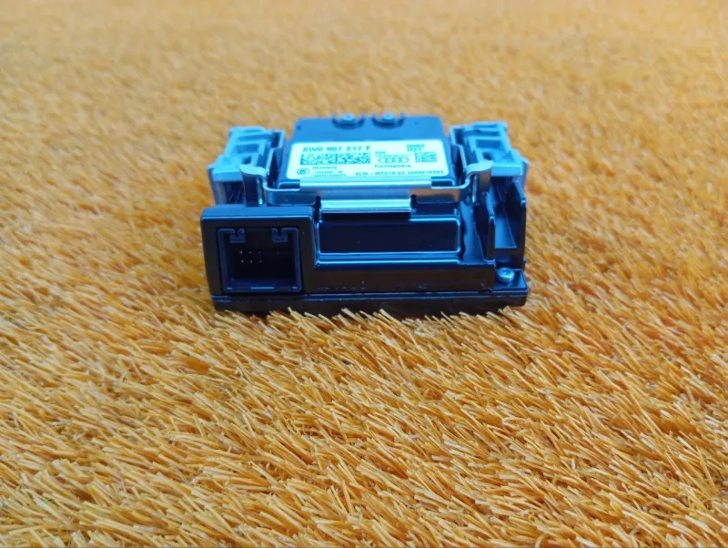 Камера переднего вида