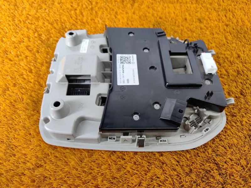 Плафон салона