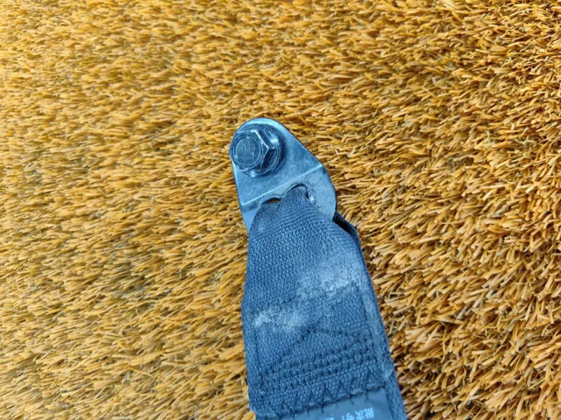 Ремень безопасности