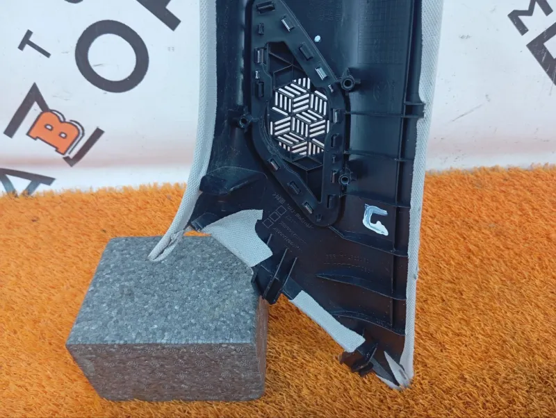 Обшивка стойки