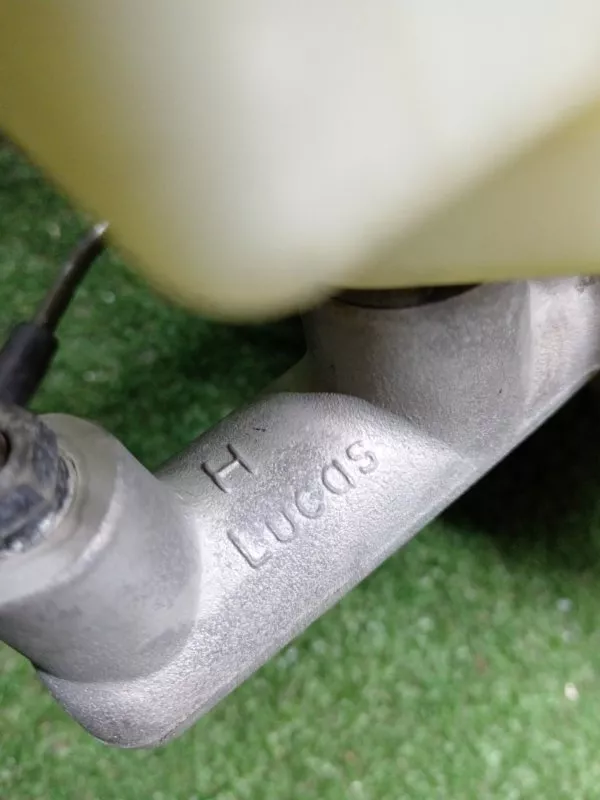 Главный тормозной цилиндр