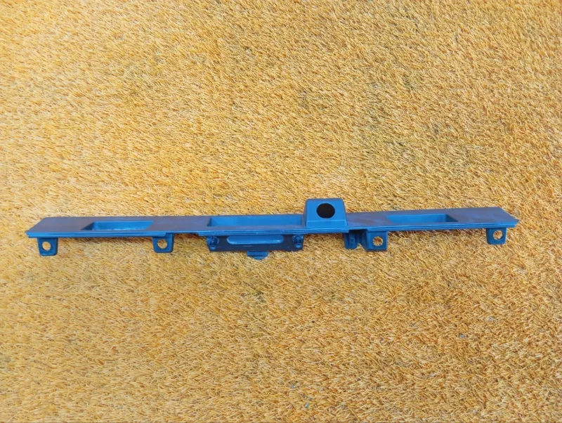 Накладка крышки багажника