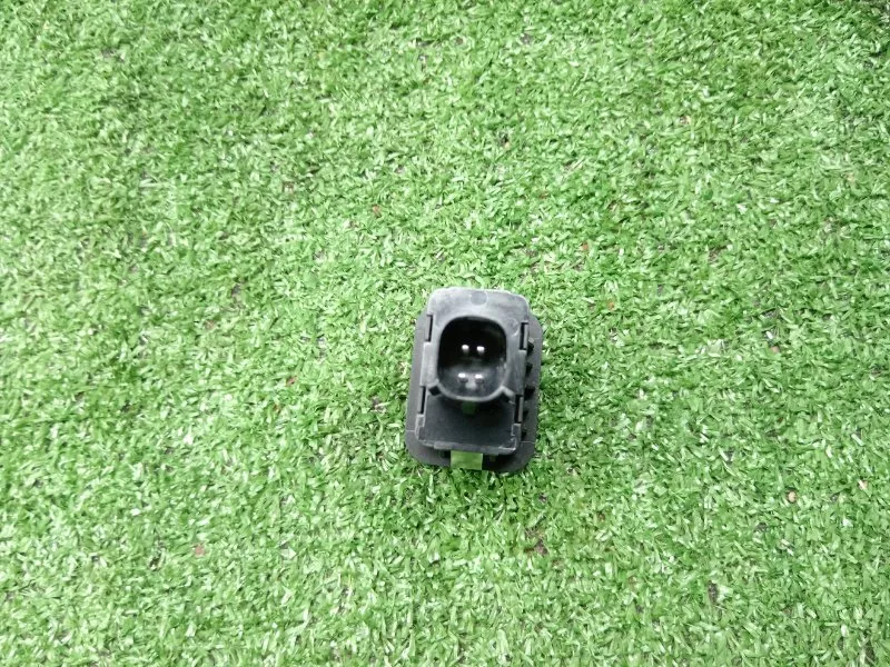 Кнопка багажника