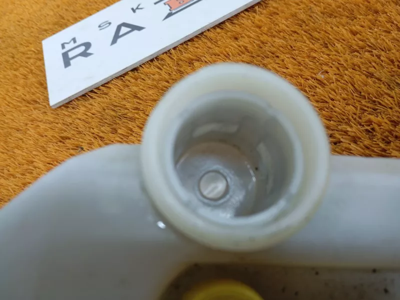 Бачок расширительный