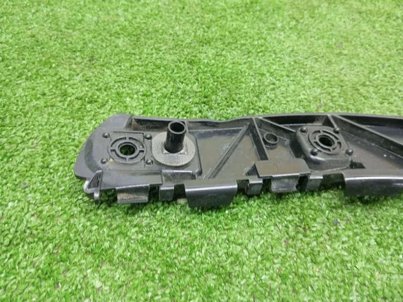 Крепление бампера