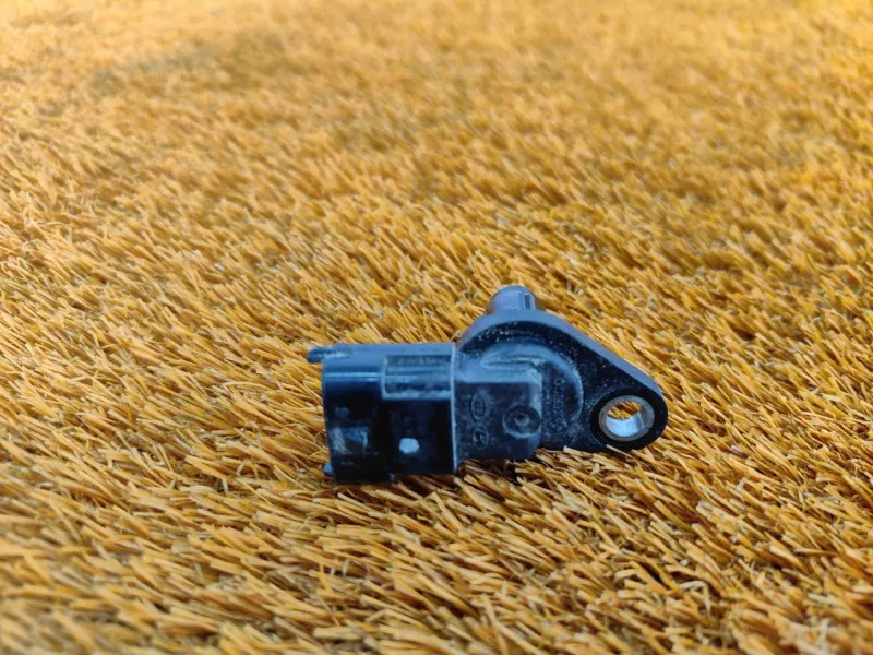 Датчик положения распредвала