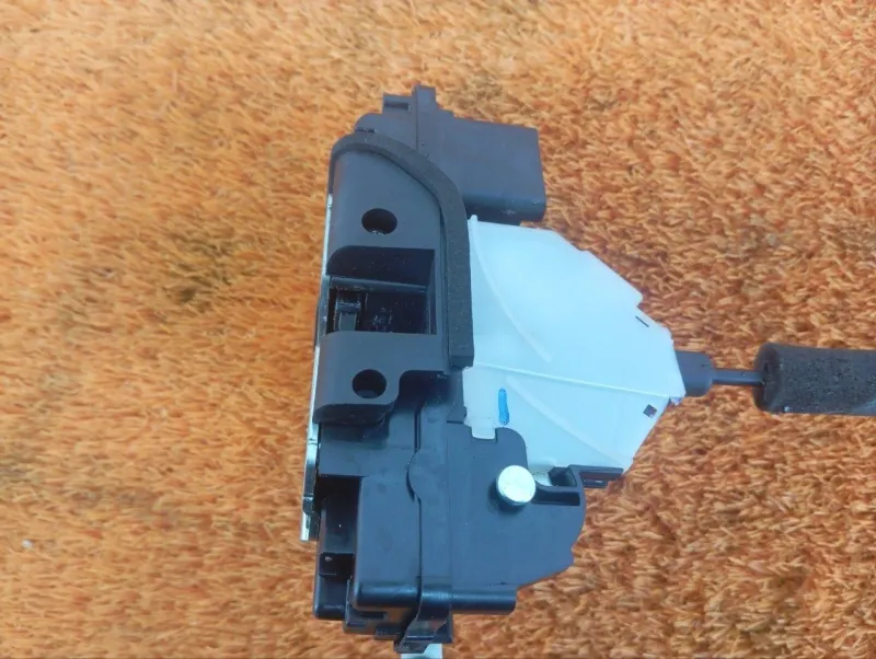 Замок двери