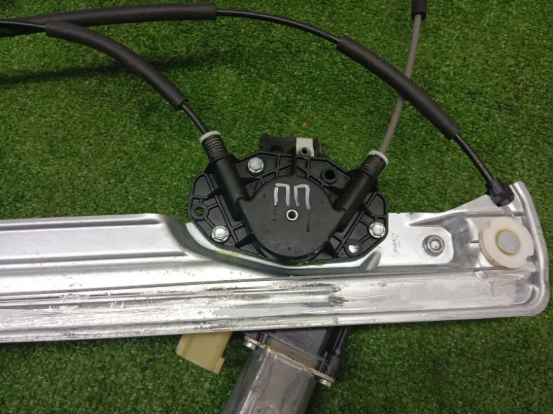 Стеклоподъемник