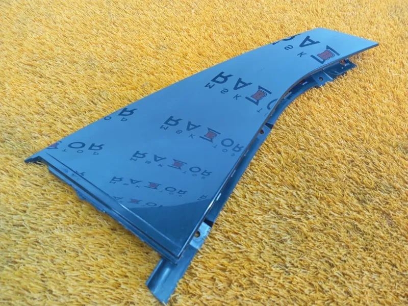 Молдинг двери