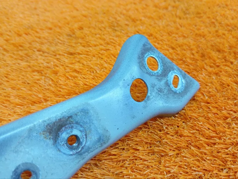 Крепление фары