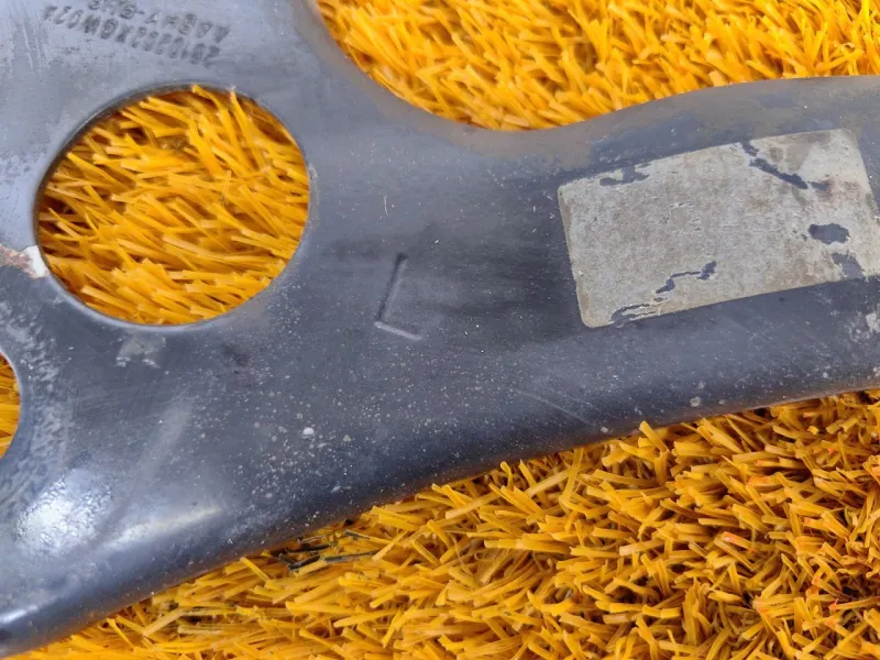 Крепление балки подвески