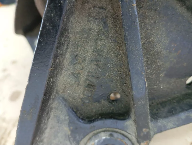 Подушка двигателя