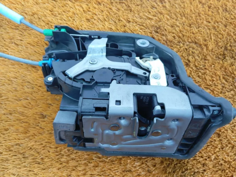 Замок двери