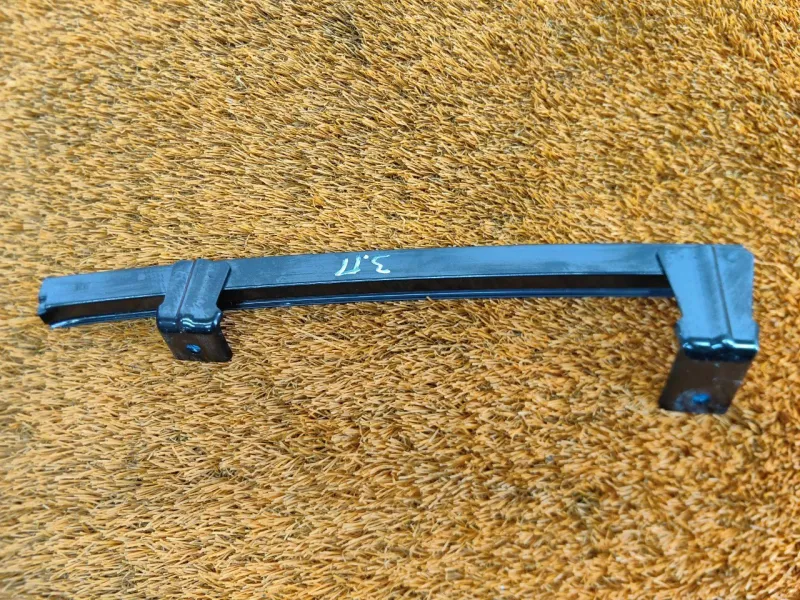 Направляющая стекла двери