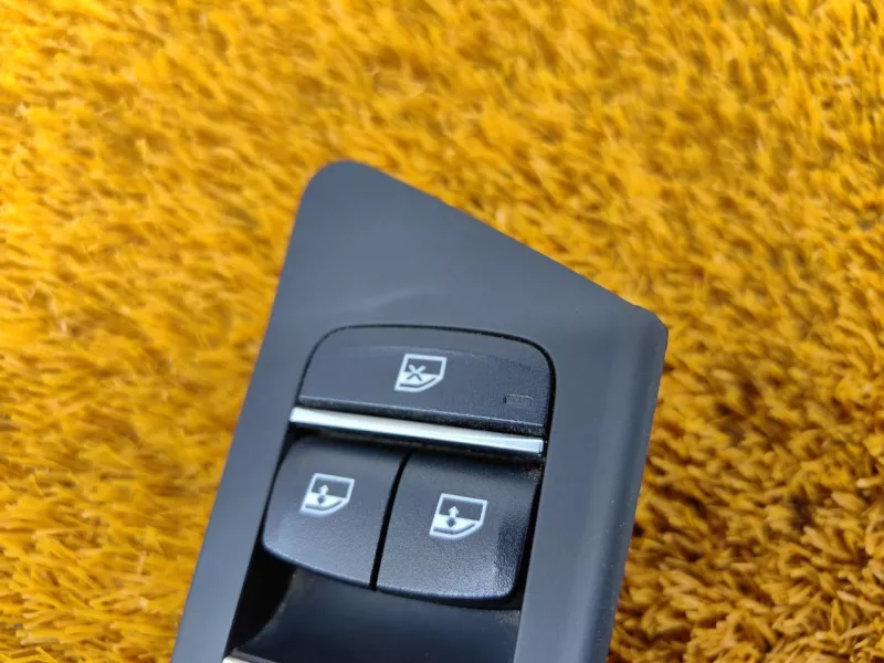 Блок стеклоподъемников BMW 5-Series 2019 61316832729 G30 B47D20A