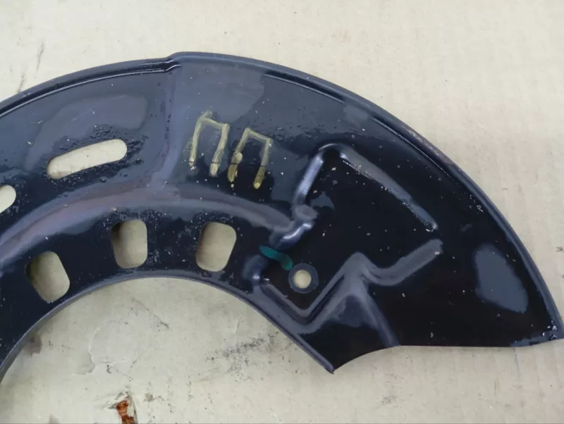 Пыльник тормозного диска