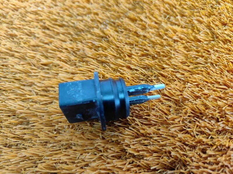 Датчик уровня охлаждающей жидкости