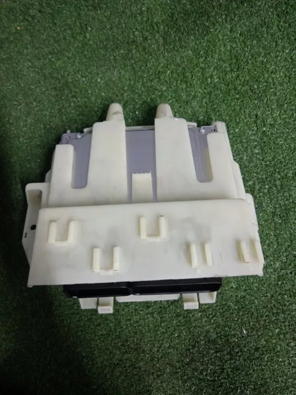 Блок управления двигателем