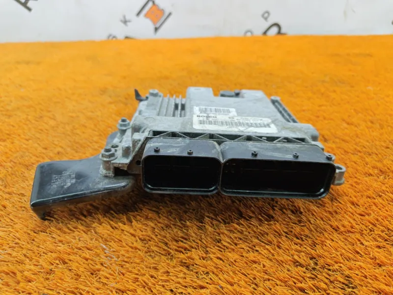 Блок управления двигателем