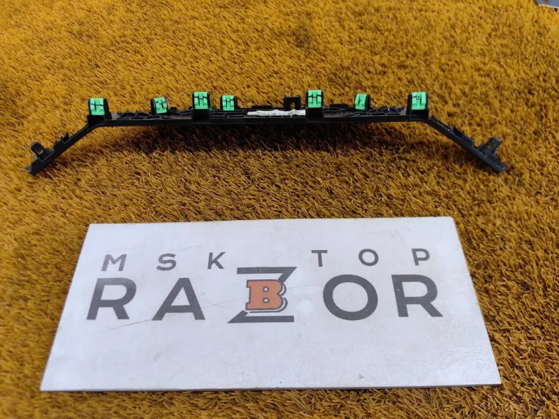 Накладка на торпедо