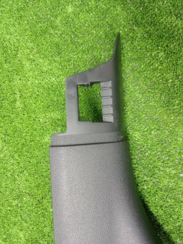 Накладка на стойку кузова