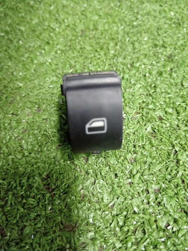 Кнопка стеклоподъемника Audi A4 2005 8E0959855 B7, задняя левая