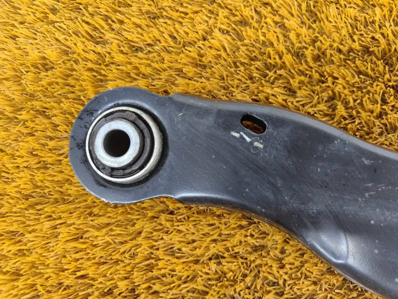 Рычаг подвески