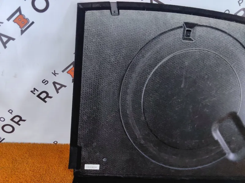 Пол багажника