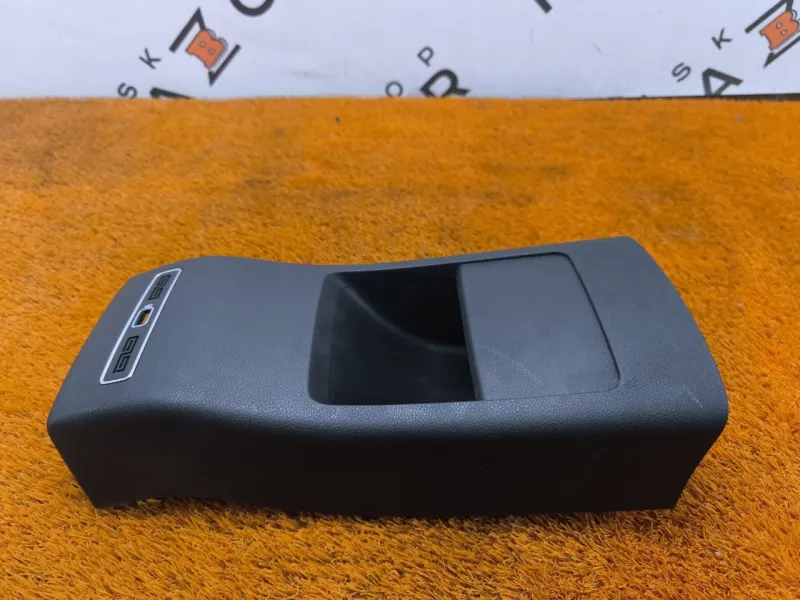 Накладка центральной консоли