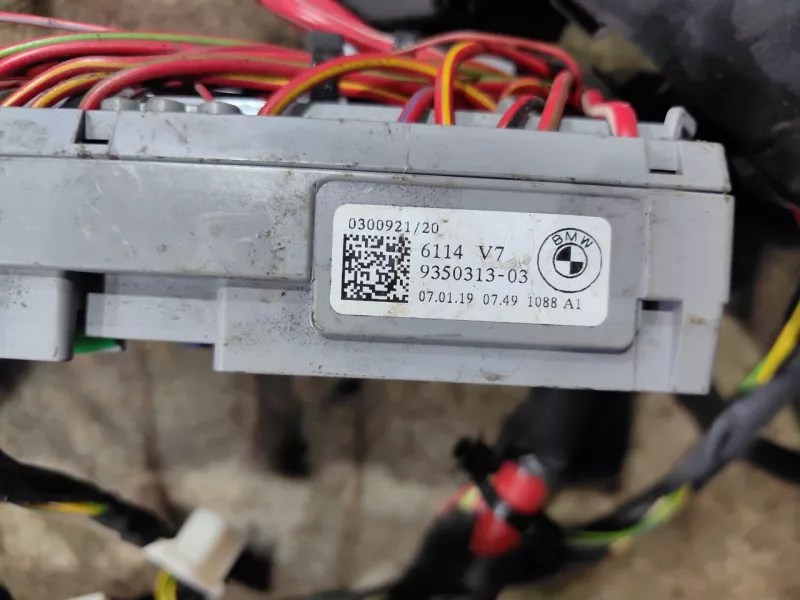 Проводка салона BMW 5-Series 2019 61112449598 G30 B47D20A