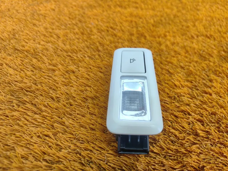 Плафон салона