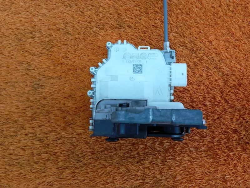 Замок двери