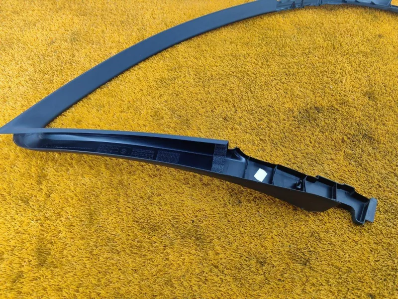 Молдинг двери