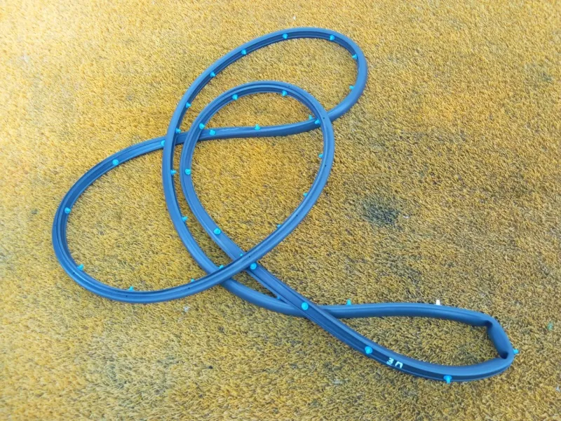 Уплотнитель двери