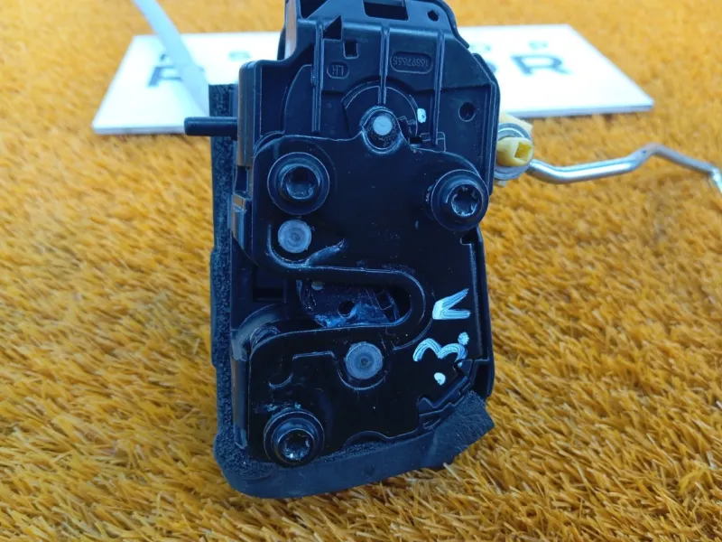 Замок двери