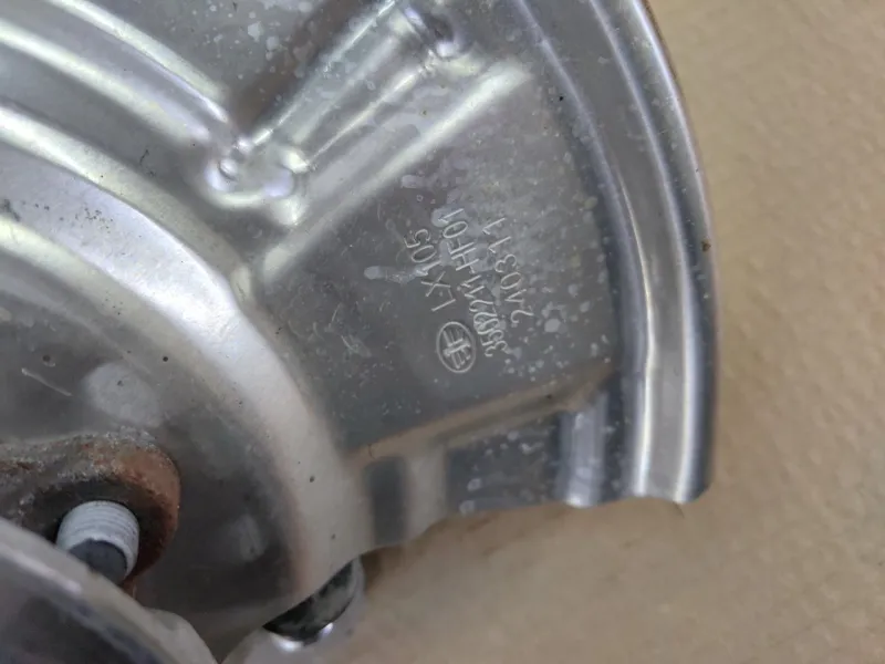 Кулак поворотный