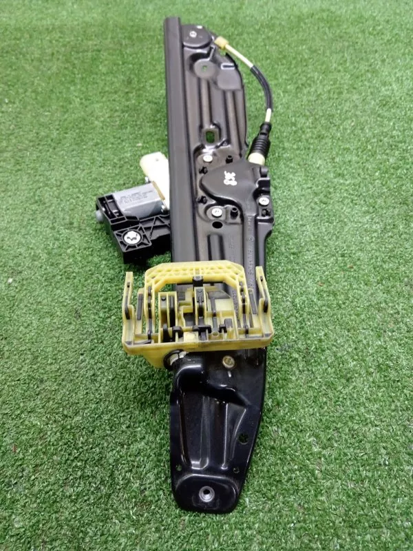 Стеклоподъемник BMW 5-Series 2011 51357182613 F10, задний левый