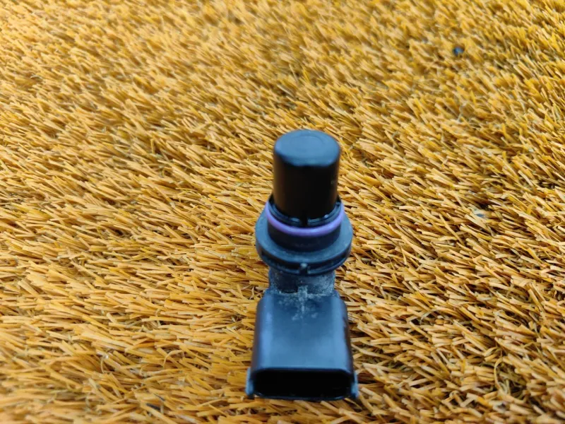 Датчик положения распредвала