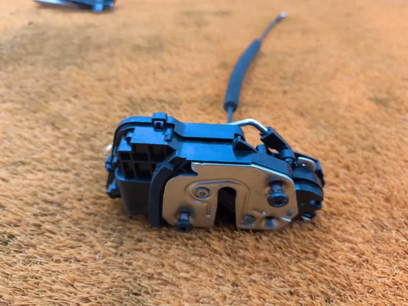 Замок двери