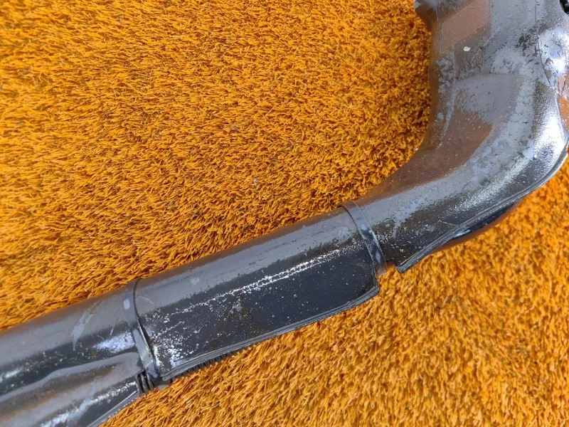 Горловина топливного бака