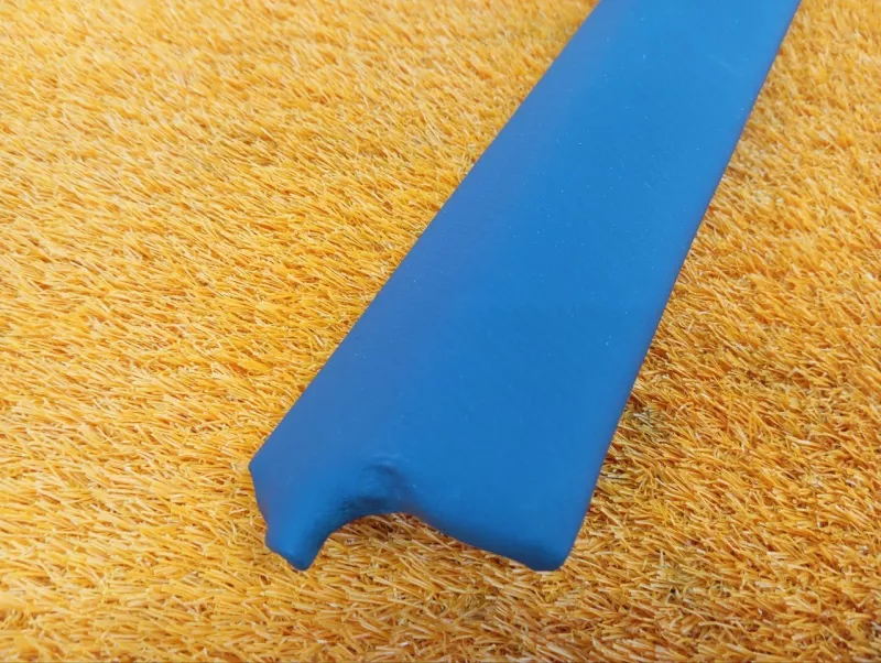 Накладка обшивки двери