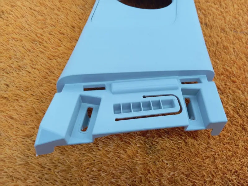 Обшивка центральной стойки