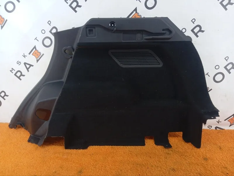 Обшивка багажника