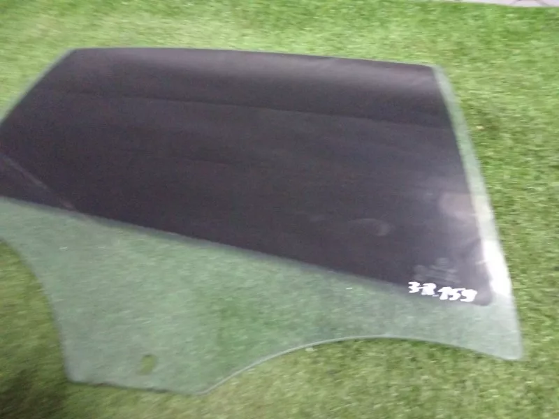 Стекло двери BMW 3-Series 2007 51347119978 E90, заднее правое