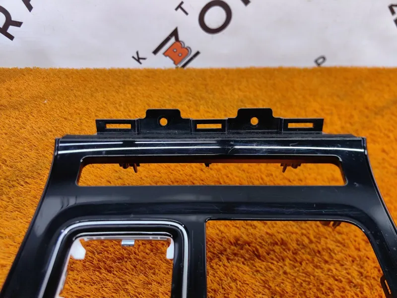 Накладка центральной консоли