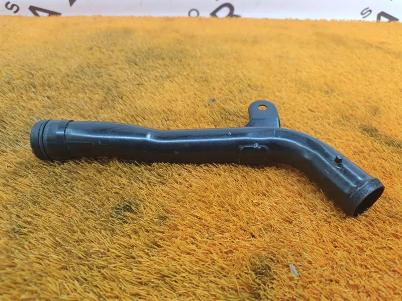 Трубка системы охлаждения