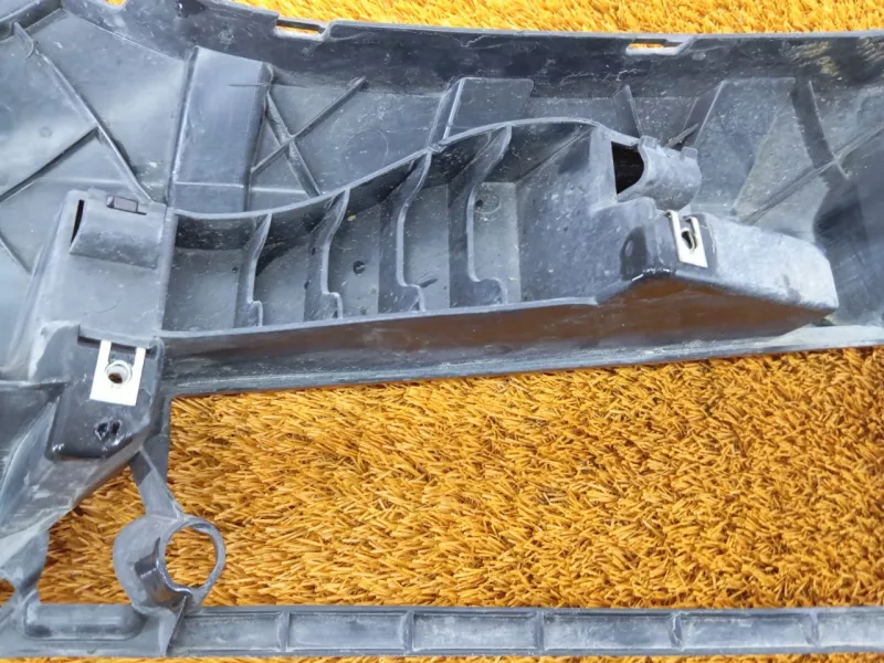 Крепление бампера BMW X3 2018 13960514 G01 B47, переднее правое