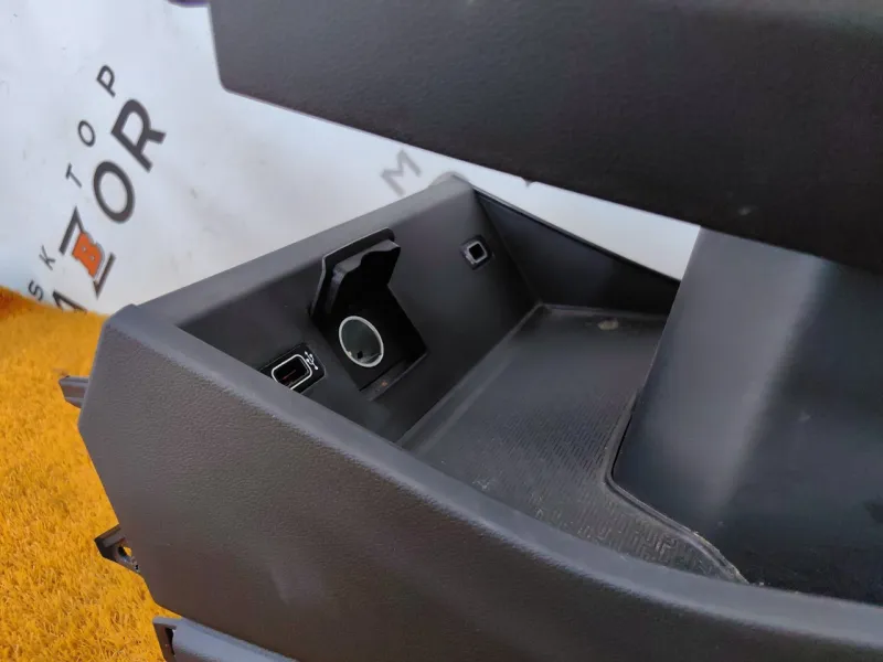 Консоль центральная